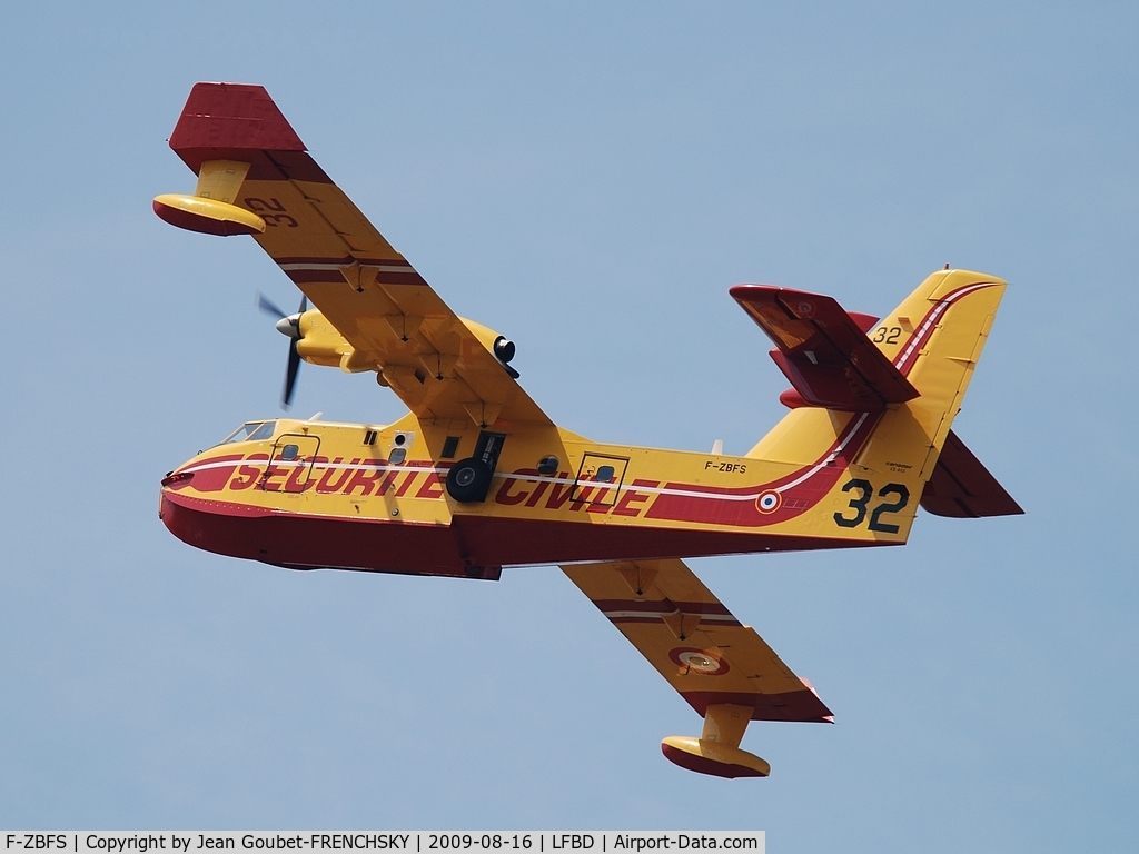 F-ZBFS, Canadair CL-215-6B11 CL-415 C/N 2001, PELICAN 32