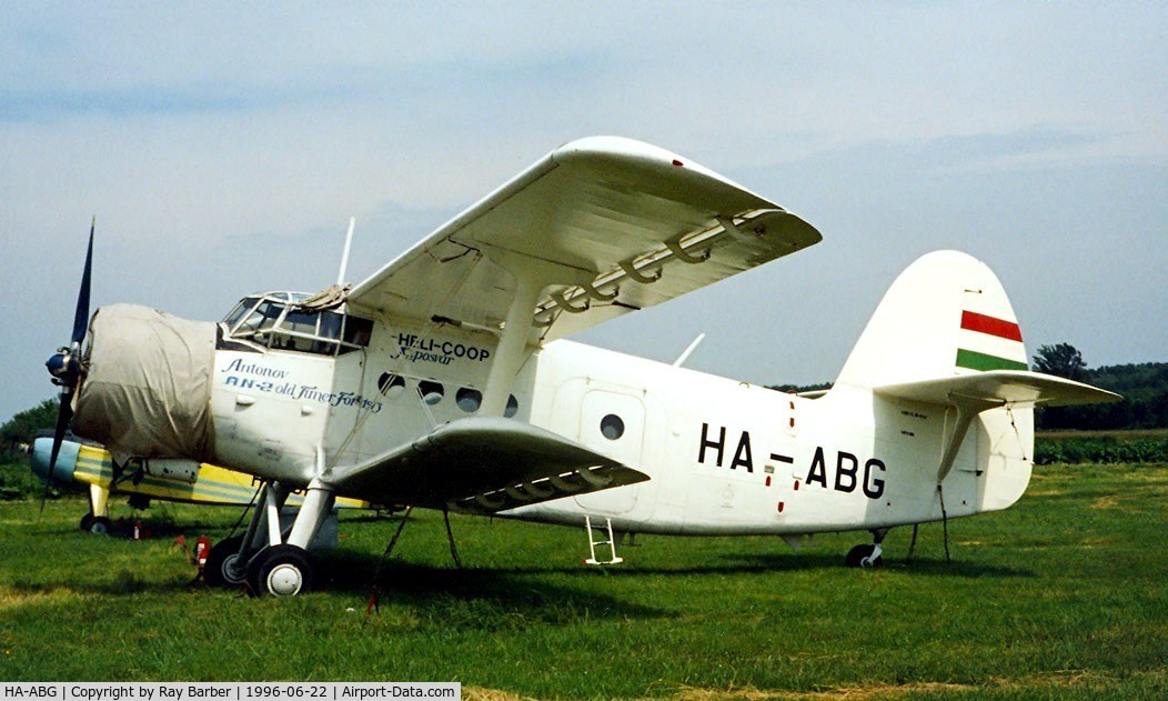 HA-ABG, 1973 PZL-Mielec An-2P C/N 1G151-13, Antonov An-2R [1G151-13] Balaton-Fenyves~HA 22/06/1996