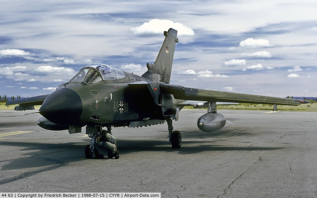 44 63, Panavia Tornado IDS C/N 412/GS120/4163, last chance at CFB Goose Bay