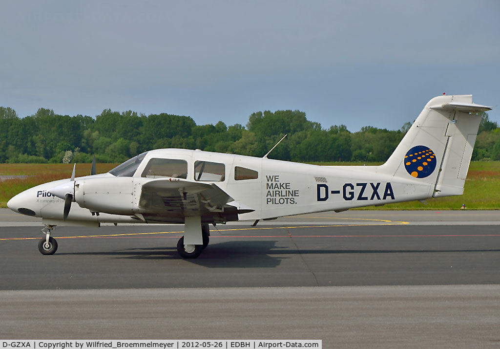 D-GZXA, Piper PA-44-180 Seminole Seminole C/N 44-96136, Parked at Barth Airport.