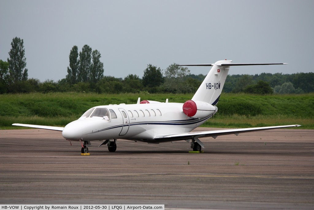 HB-VOW, 2008 Cessna 525B CitationJet CJ3 C/N 525B-0209, Parked