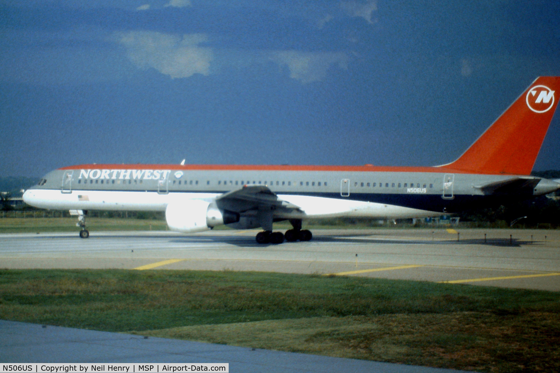 N506US, 1985 Boeing 757-251 C/N 23195, scanned from original slide -taken early September 1995 at MSP