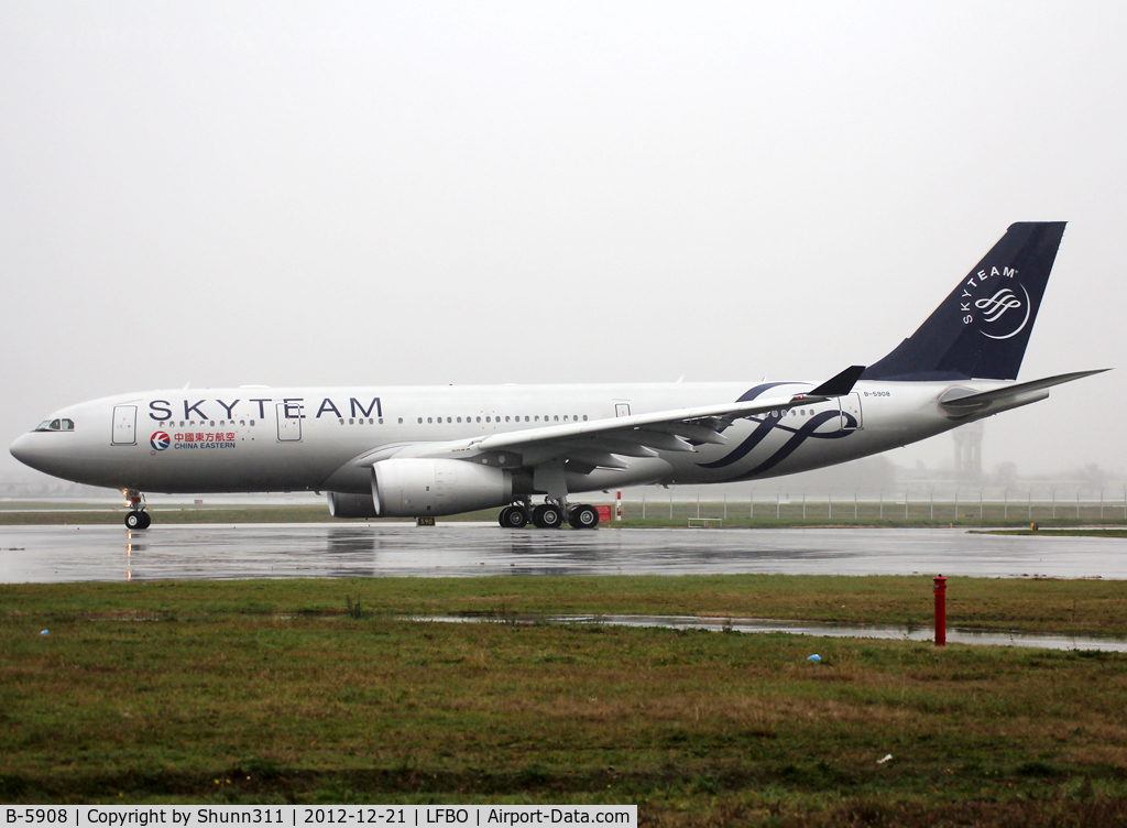 B-5908, 2012 Airbus A330-243 C/N 1372, Delivery day in special Skyteam c/s