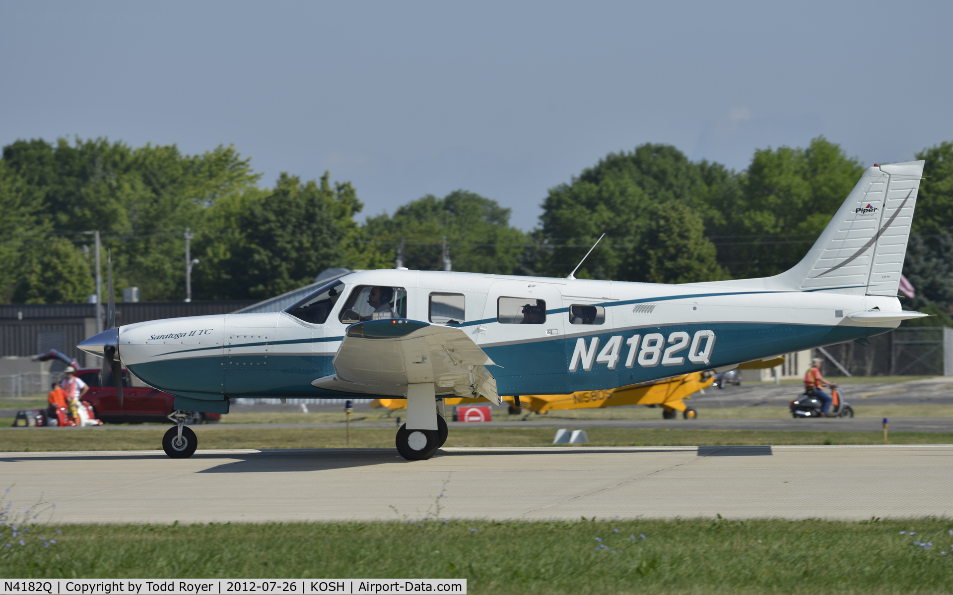 N4182Q, 2001 Piper PA-32R-301T Turbo Saratoga C/N 3257199, Airventure 2012
