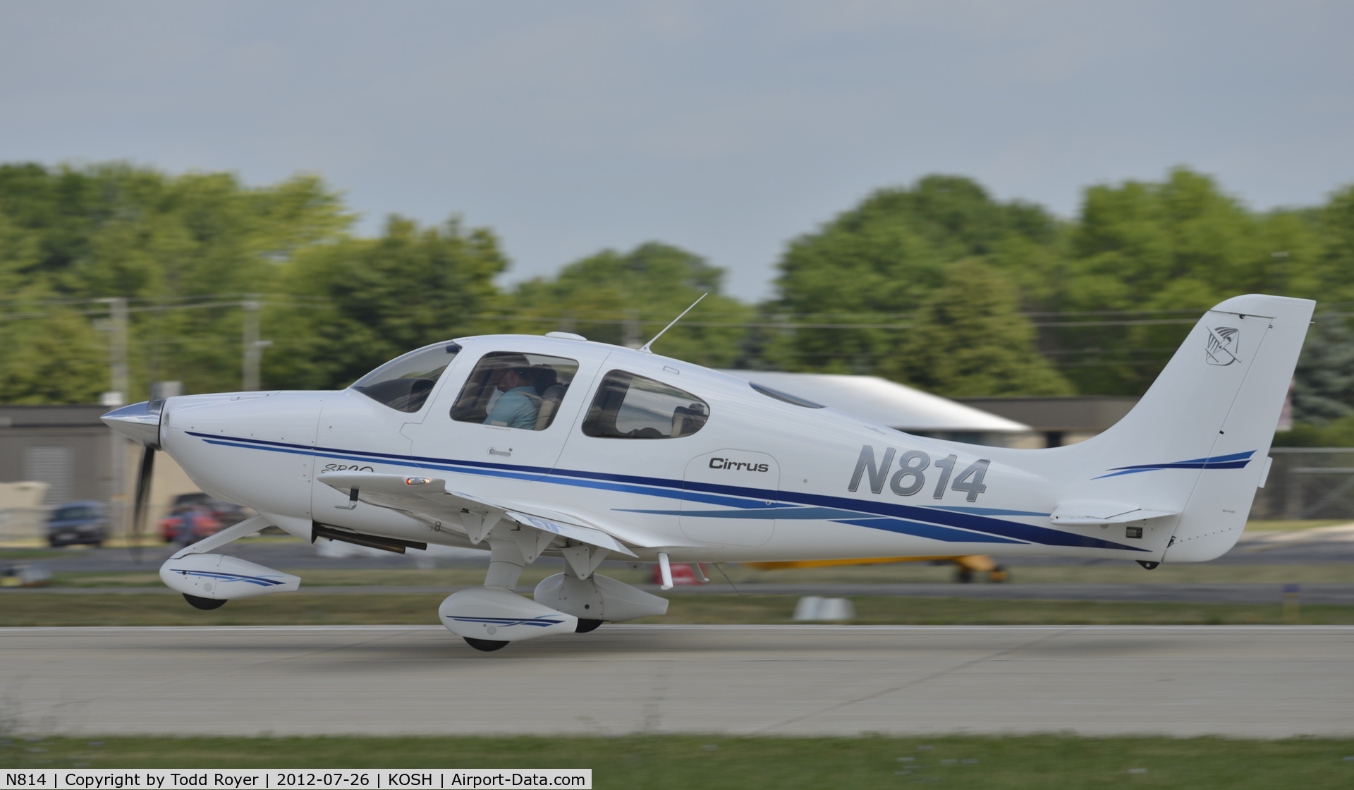 N814, 2003 Cirrus SR20 C/N 1281, Airventure 2012