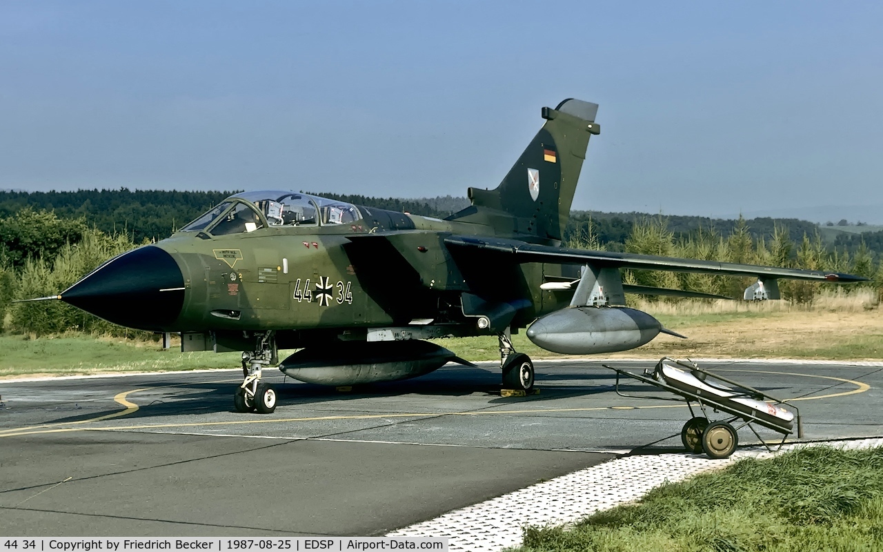 44 34, Panavia Tornado IDS C/N 340/GS095/4134, transient at Fliegerhorst Pferdsfeld