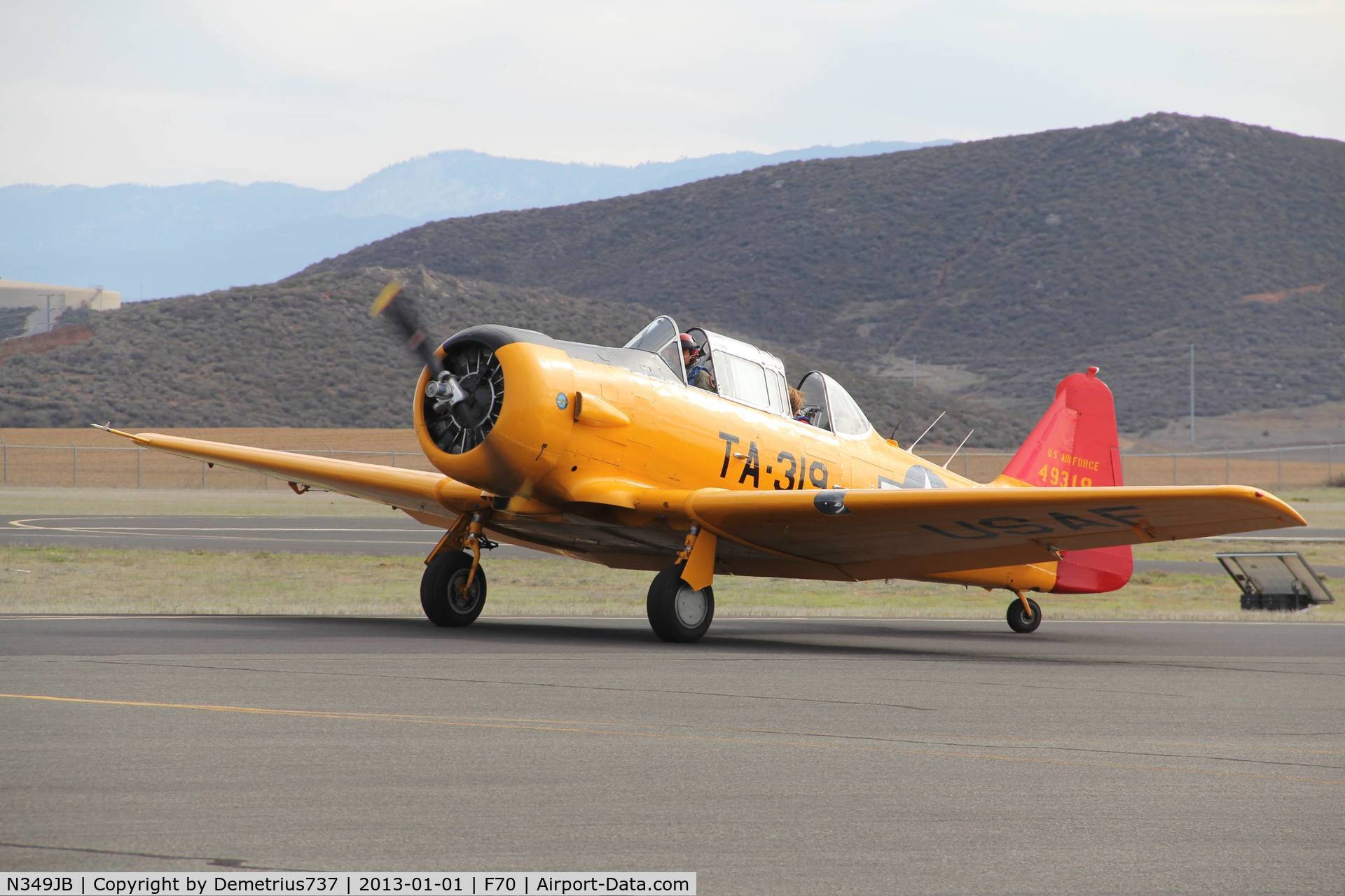 N349JB, 1958 North American SNJ-6 Texan C/N 121-43150, Fly-In at French Valley