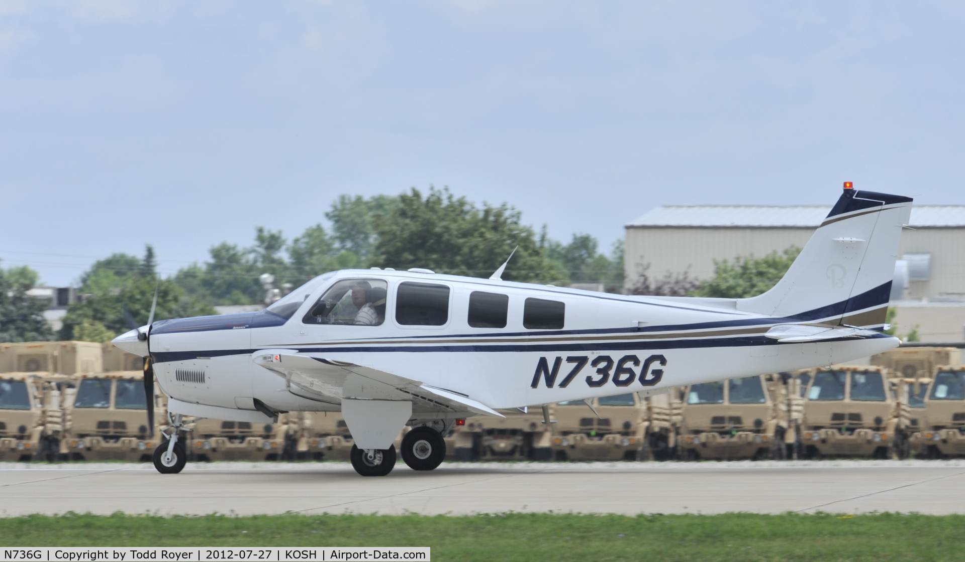 N736G, Raytheon Aircraft Company G36 C/N E3745, Airventure 2012