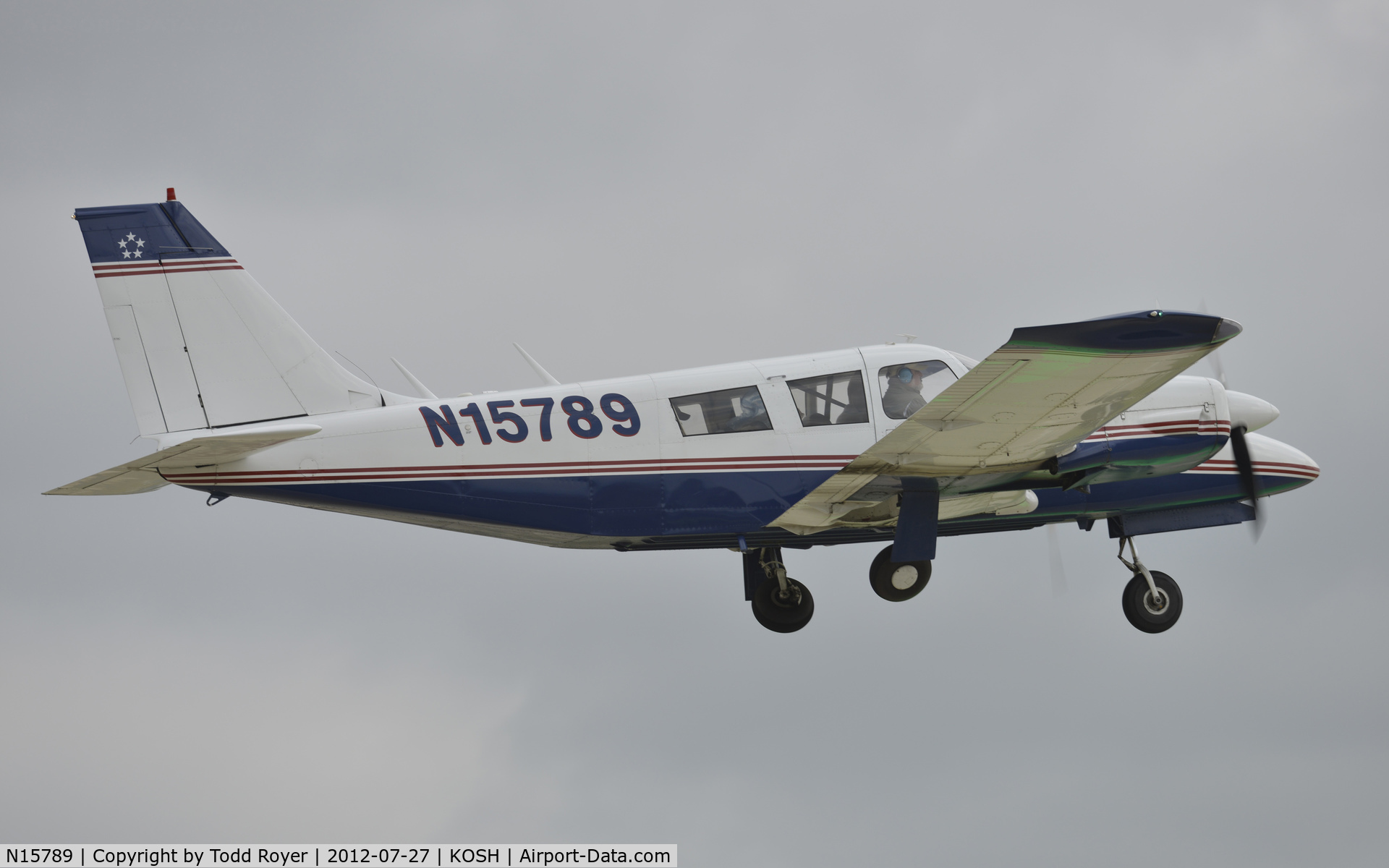 N15789, 1973 Piper PA-34-200 Seneca I C/N 34-7350094, Airventure 2012