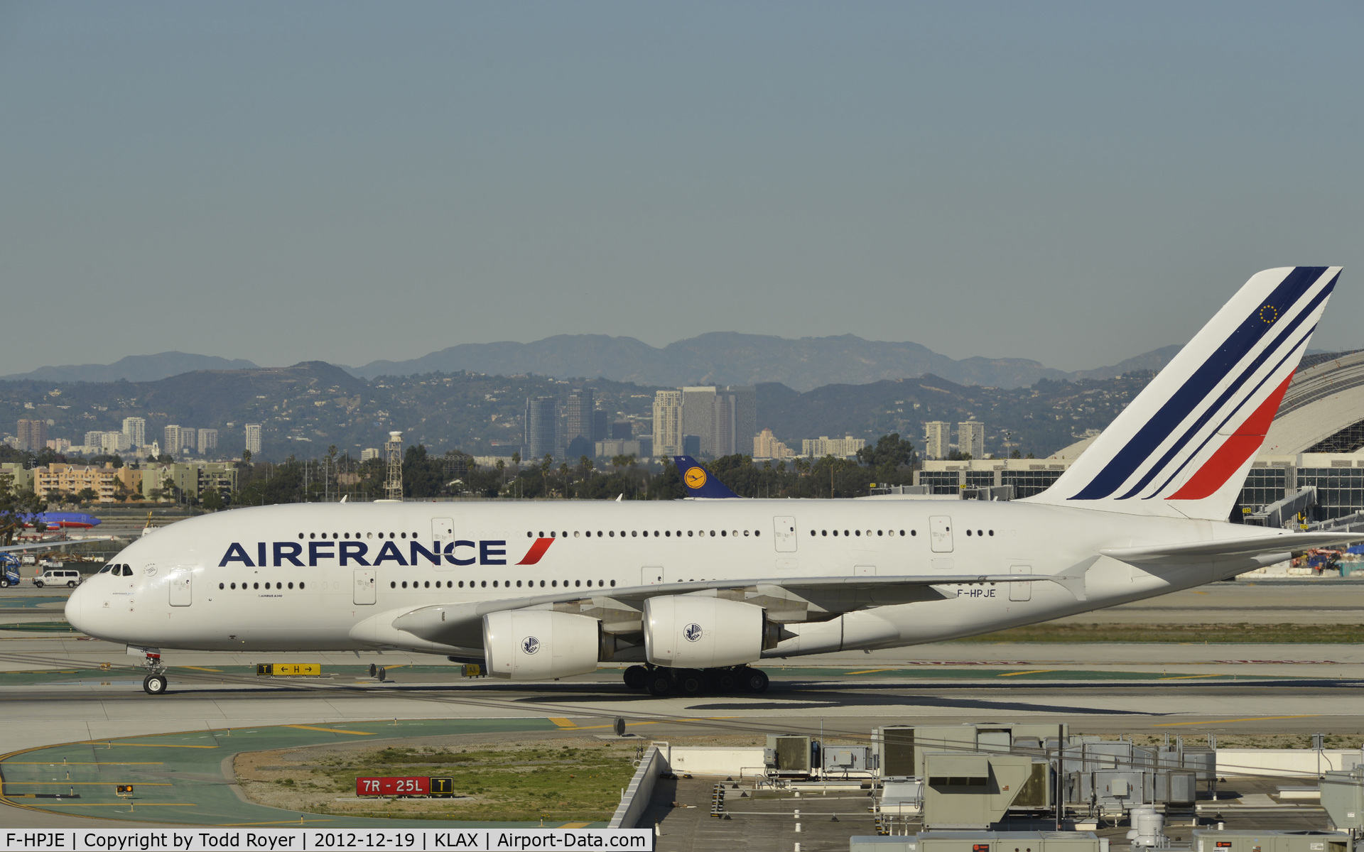 F-HPJE, 2010 Airbus A380-861 C/N 052, Arriving at LAX on 25L