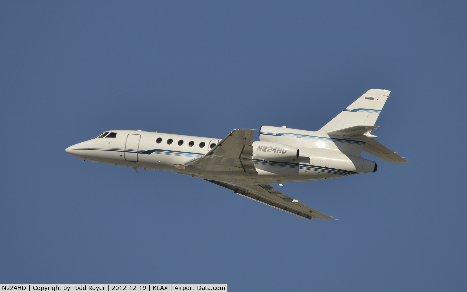 N224HD, 2004 Dassault Mystere Falcon 50 C/N 336, Departing LAX