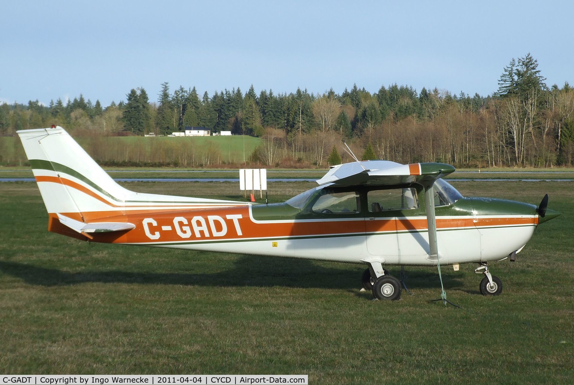 C-GADT, Cessna 172M C/N 17261559, Cessna 172M at Nanaimo Airport, Cassidy BC