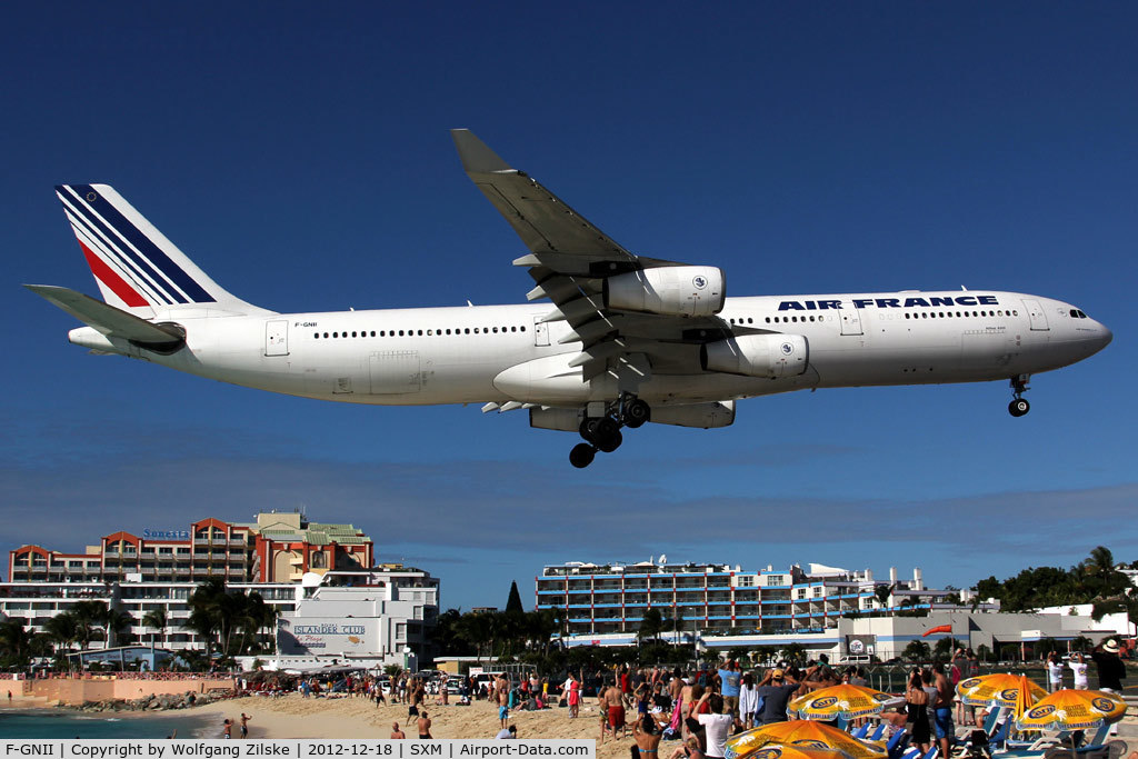 F-GNII, 2001 Airbus A340-313X C/N 399, Over famous Maho Beach