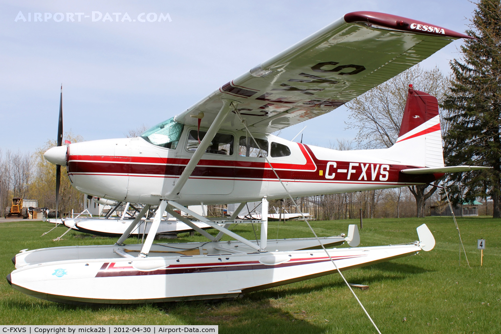 C-FXVS, 1966 Cessna 180H Skywagon C/N 18051771, Parked