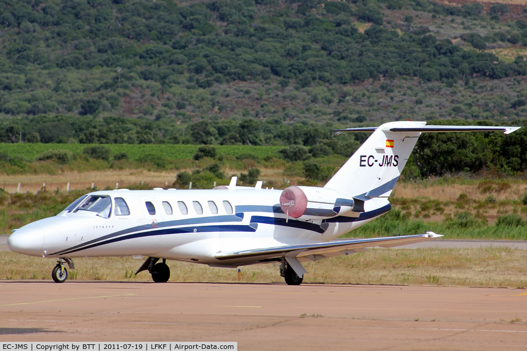 EC-JMS, Cessna 525A CitationJet CJ2 C/N 525A-0216, Parked