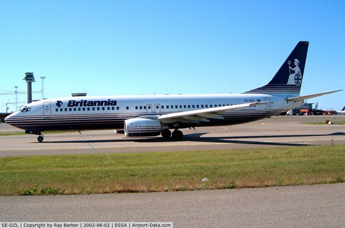SE-DZL, 2000 Boeing 737-804 C/N 30465, Boeing 737-804 [30465] (Britannia Airways AB) Stockholm-Arlanda~SE 02/06/2002