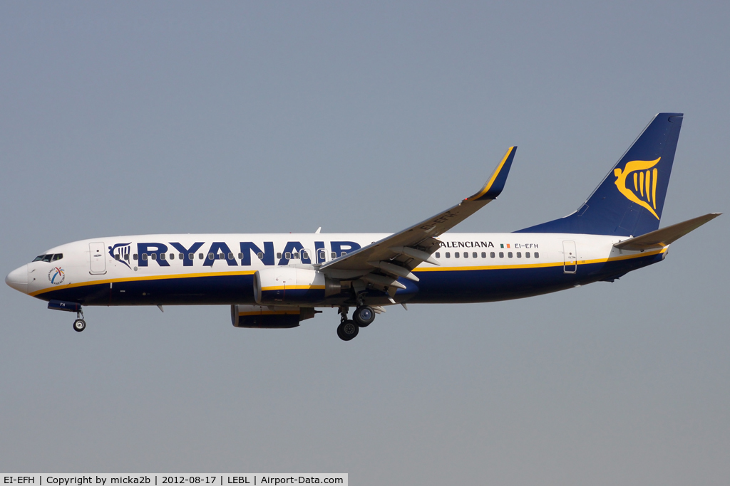 EI-EFH, 2009 Boeing 737-8AS C/N 35012, Landing