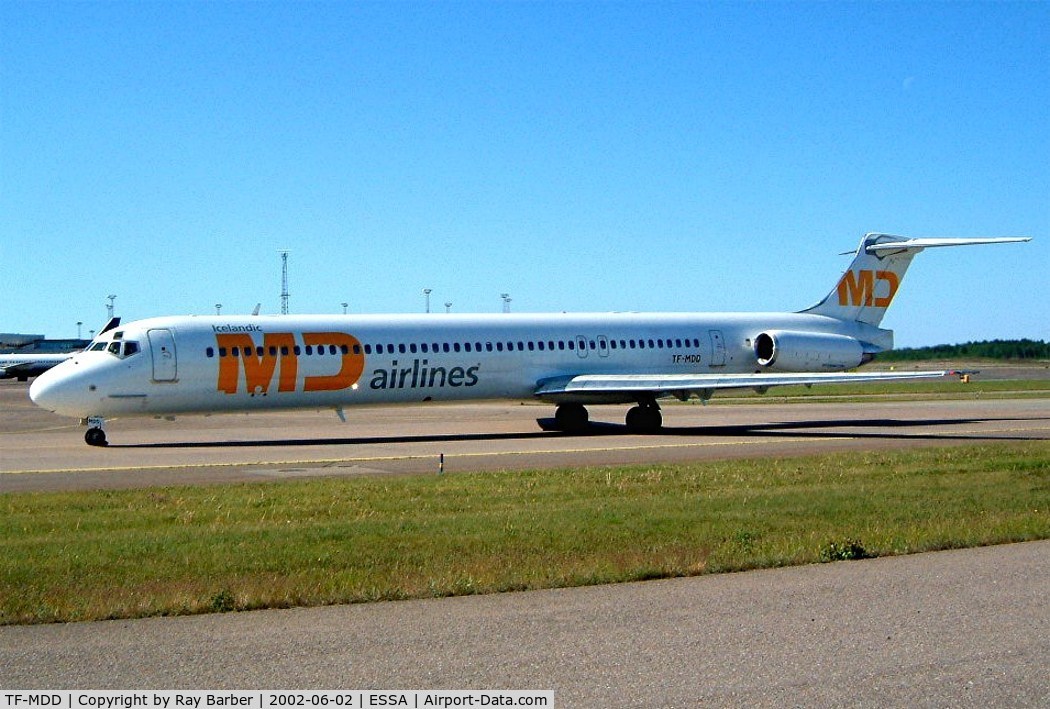 TF-MDD, 1987 McDonnell Douglas MD-83 (DC-9-83) C/N 49602, McDonnell Douglas DC-9-83 [49602] (Icelandic MD Airlines) Stockholm-Arlanda~SE 02/06/2002