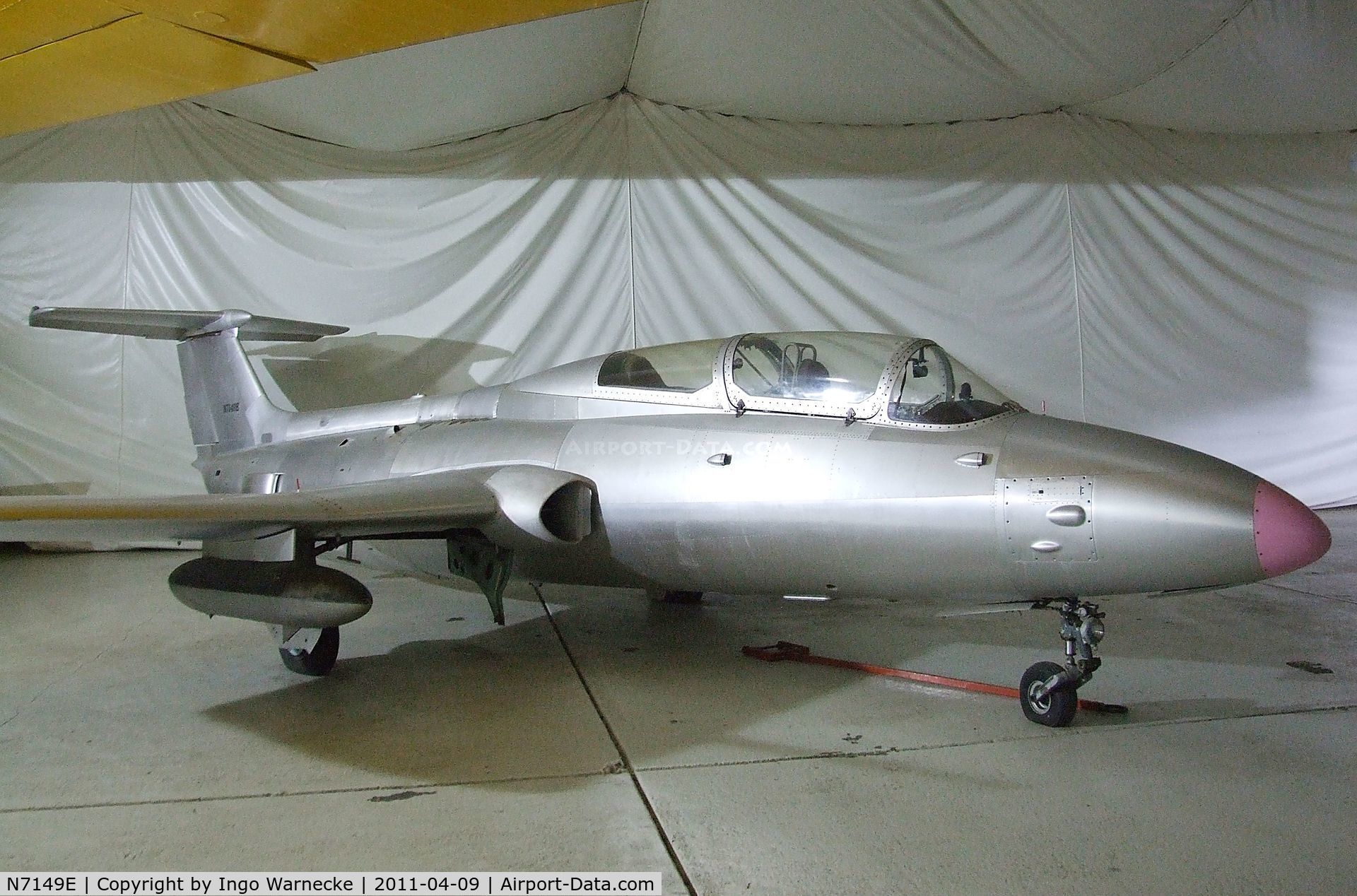 N7149E, Aero L-29 DELFIN C/N 993629, Aero L-29 Delfin MAYA at the Tillamook Air Museum, Tillamook OR