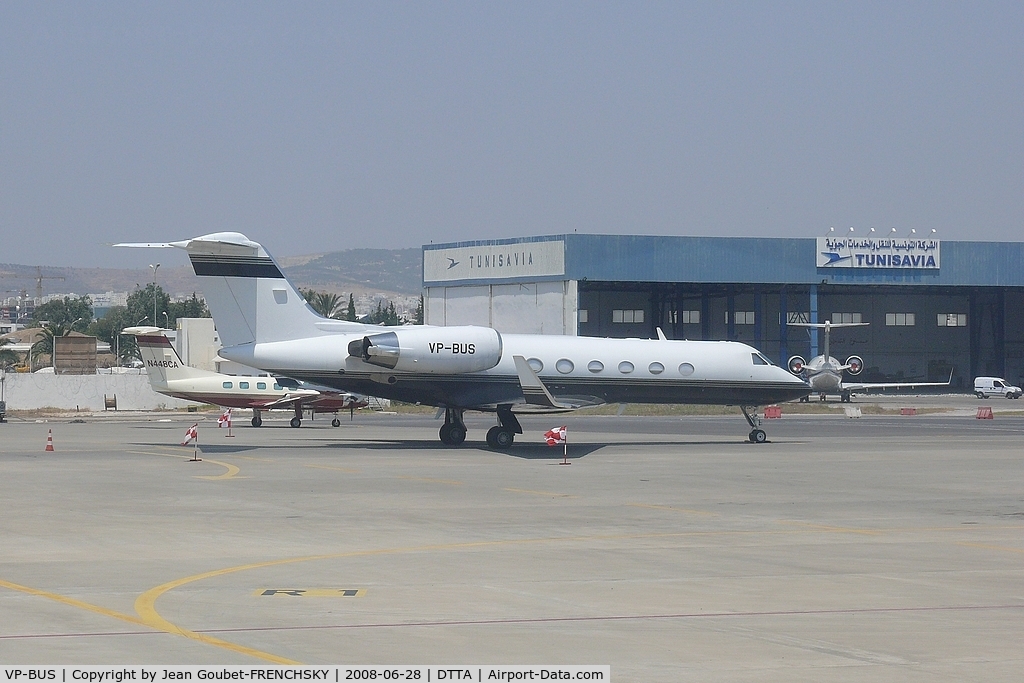 VP-BUS, 1990 Gulfstream Aerospace G-IV C/N 1127, Swiss Jet