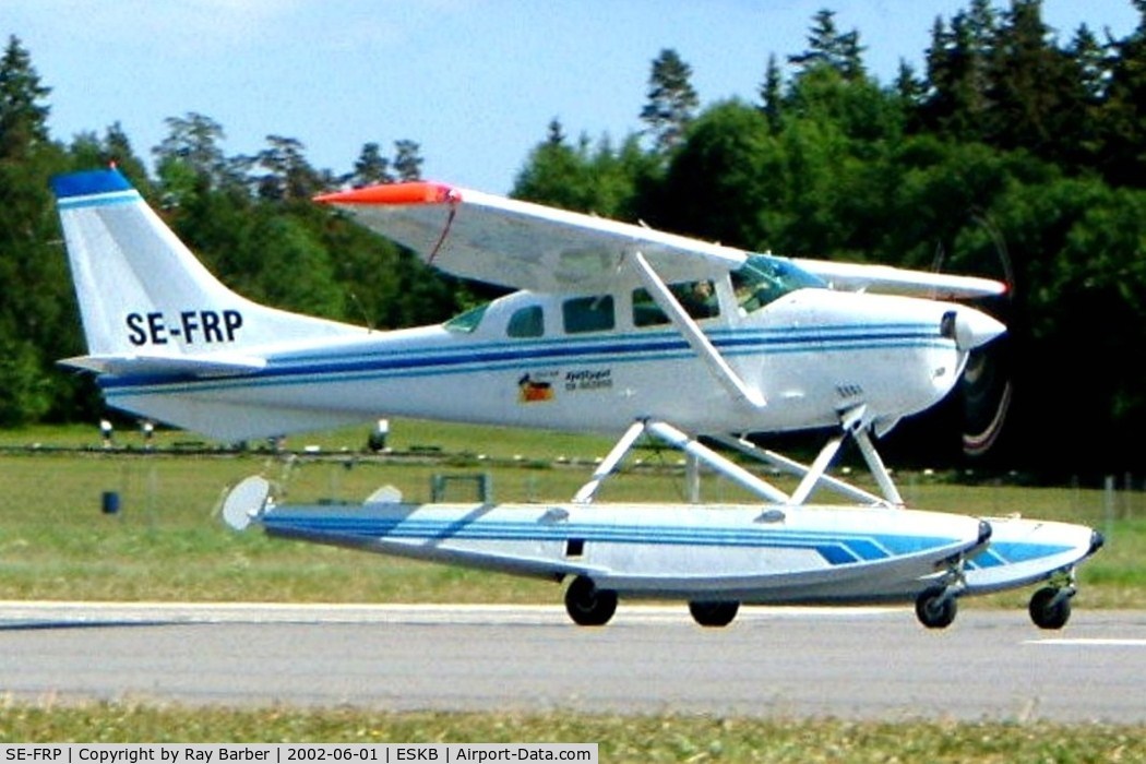 SE-FRP, 1973 Cessna U206F Stationair Stationair C/N U20601970, Cessna U.206F Stationair [U206-0190] Stockholm-Barkarby~SE 01/06/2002