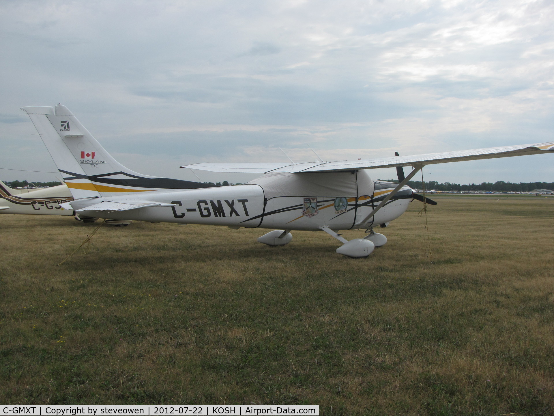 C-GMXT, Cessna T182T Turbo Skylane C/N T18208708, parked at Oshkosh