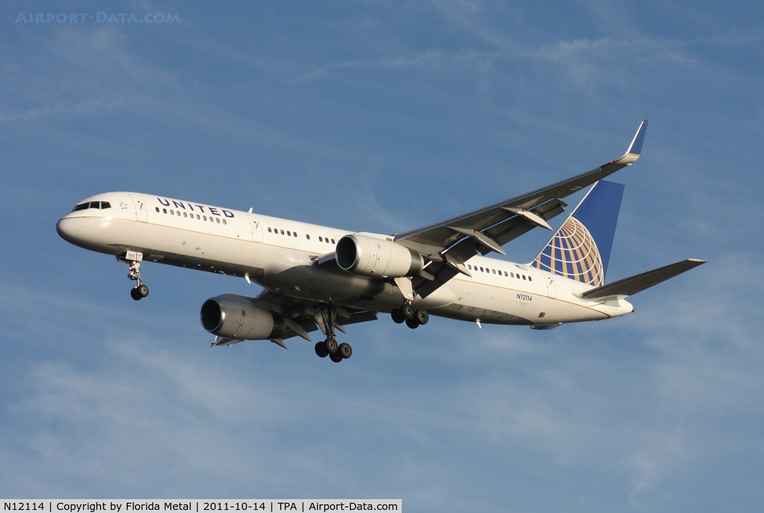 N12114, 1995 Boeing 757-224 C/N 27556, United 757
