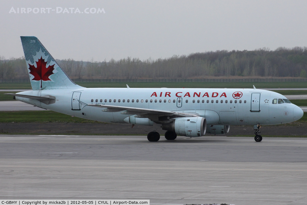 C-GBHY, 1998 Airbus A319-114 C/N 800, Taxiing