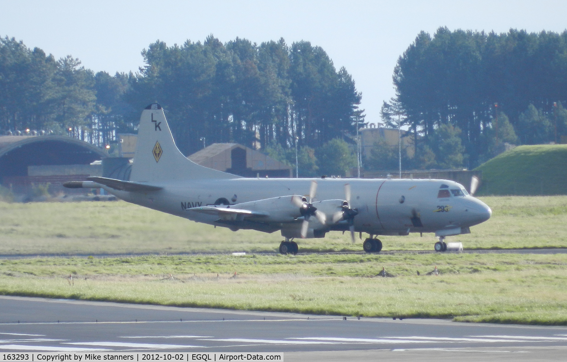 163293, 1989 Lockheed P-3C Orion C/N 285G-5822, VP-26 P-3C Orion taxiing to its dispersal after a joint warrior mission