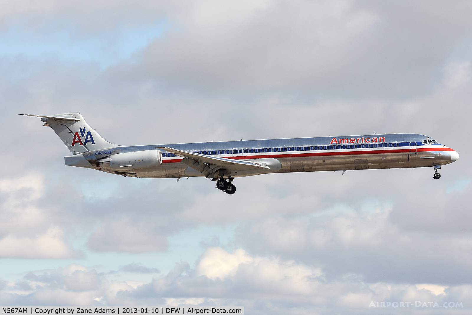 N567AM, 1992 McDonnell Douglas MD-83 (DC-9-83) C/N 53293, American Airlines landing at DFW Airport