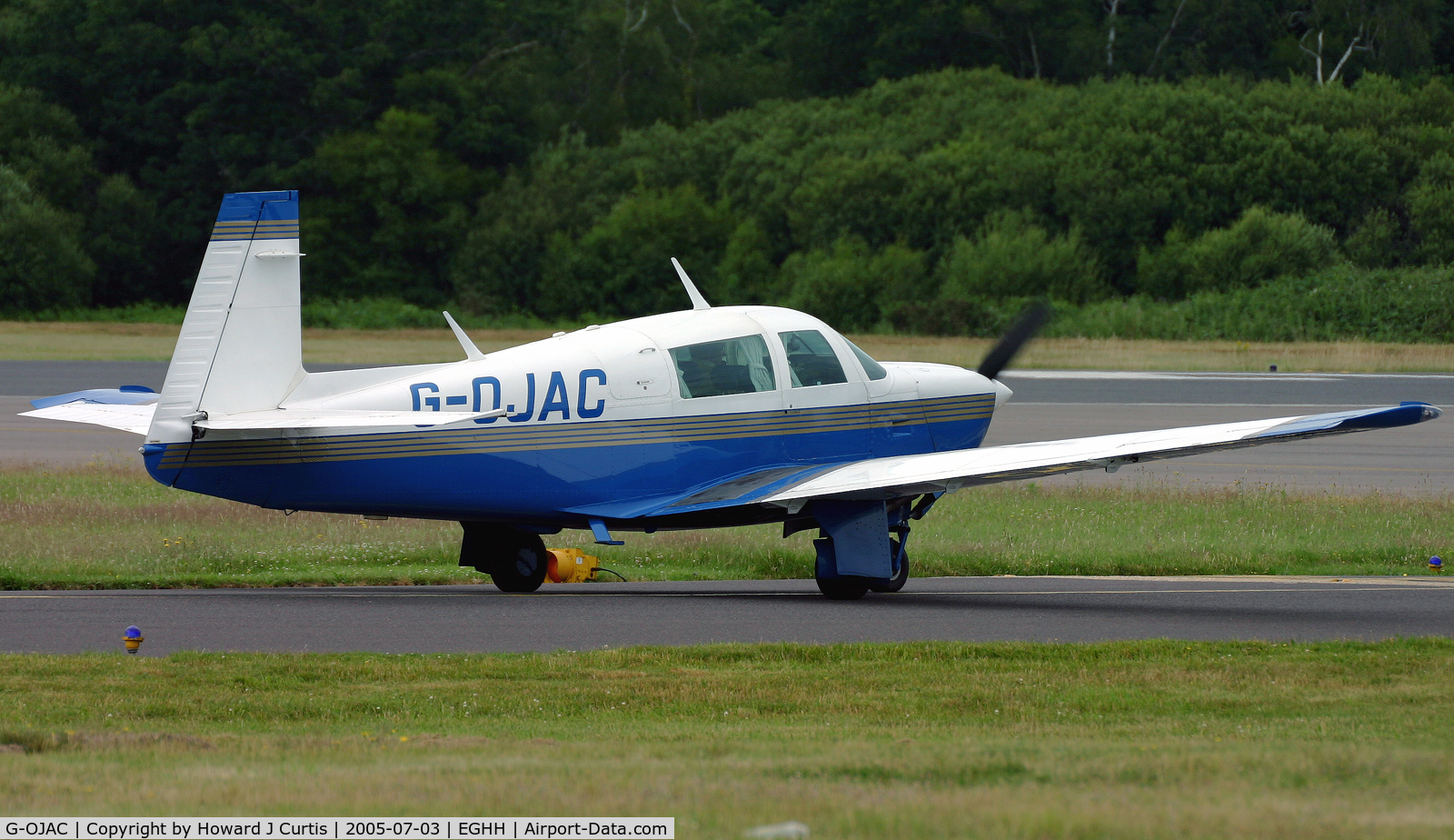G-OJAC, 1984 Mooney M20J 201 C/N 24-1490, Privately owned.