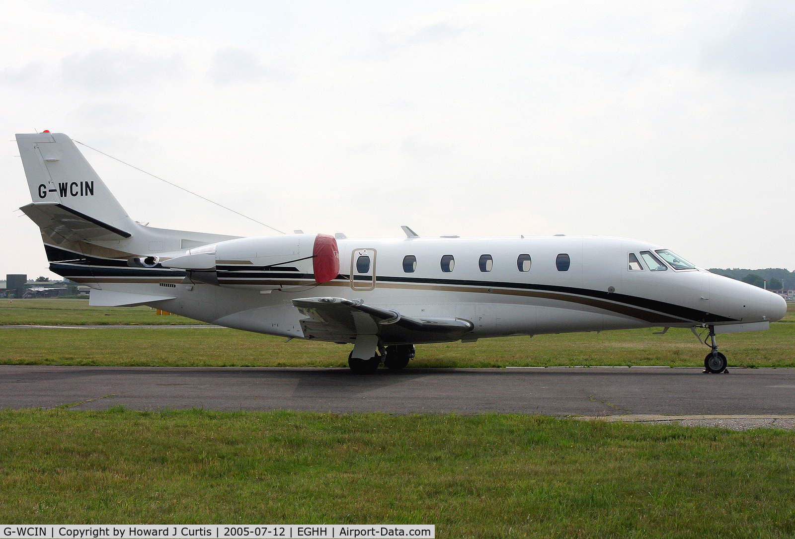 G-WCIN, 2000 Cessna 560XL Citation Excel C/N 560-5088, Privately owned.