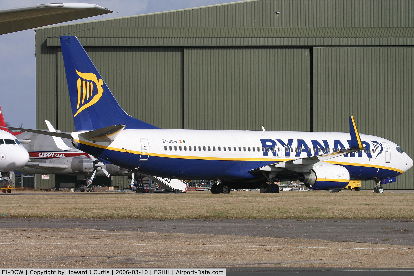 EI-DCW, 2004 Boeing 737-8AS C/N 33568, Ryanair; shortly after fitting of winglets at BASCO.