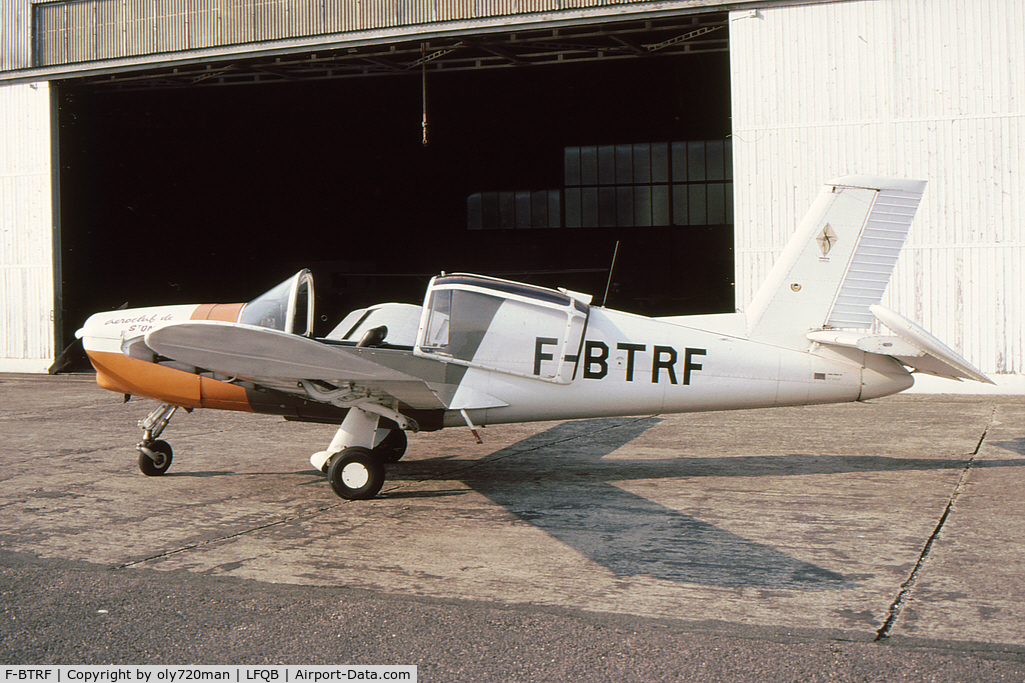 F-BTRF, Socata MS-880B Rallye Club C/N 2053, Seen outside one of the hangars at Troyes