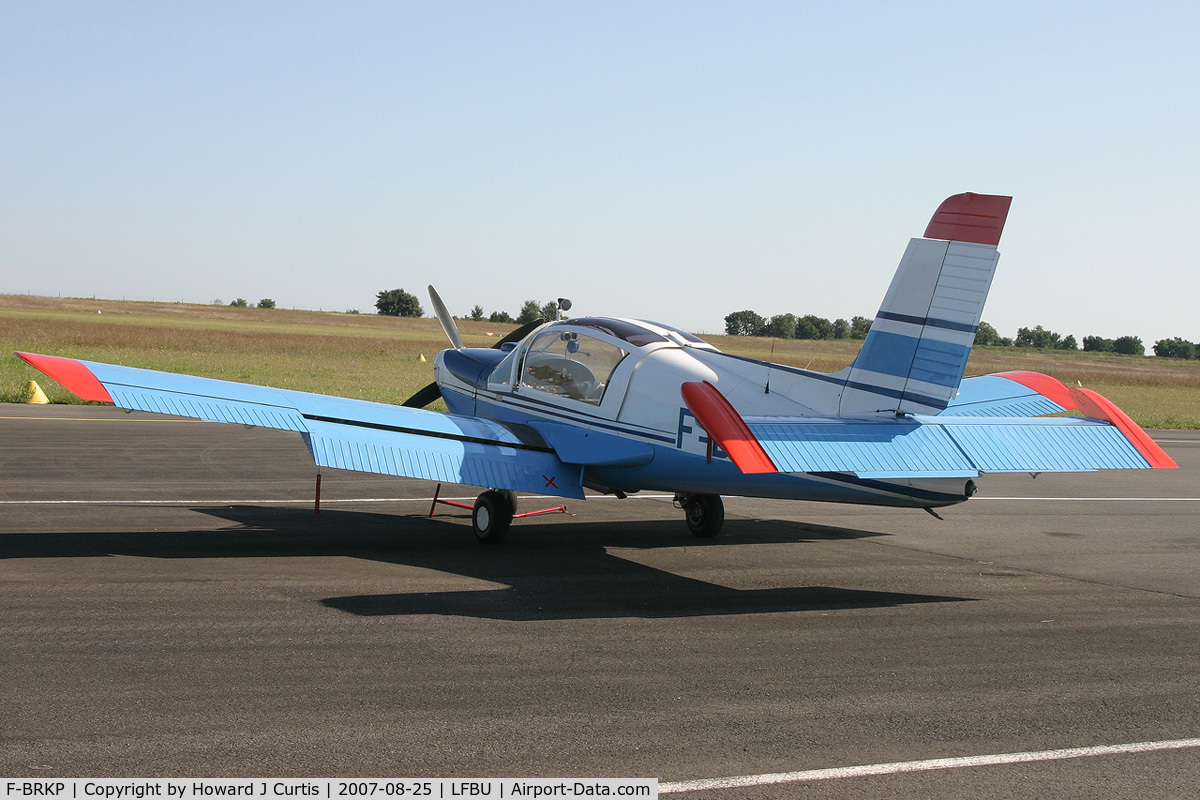 F-BRKP, Socata MS-893A Rallye Commodore 180 C/N 10985, Privately owned.