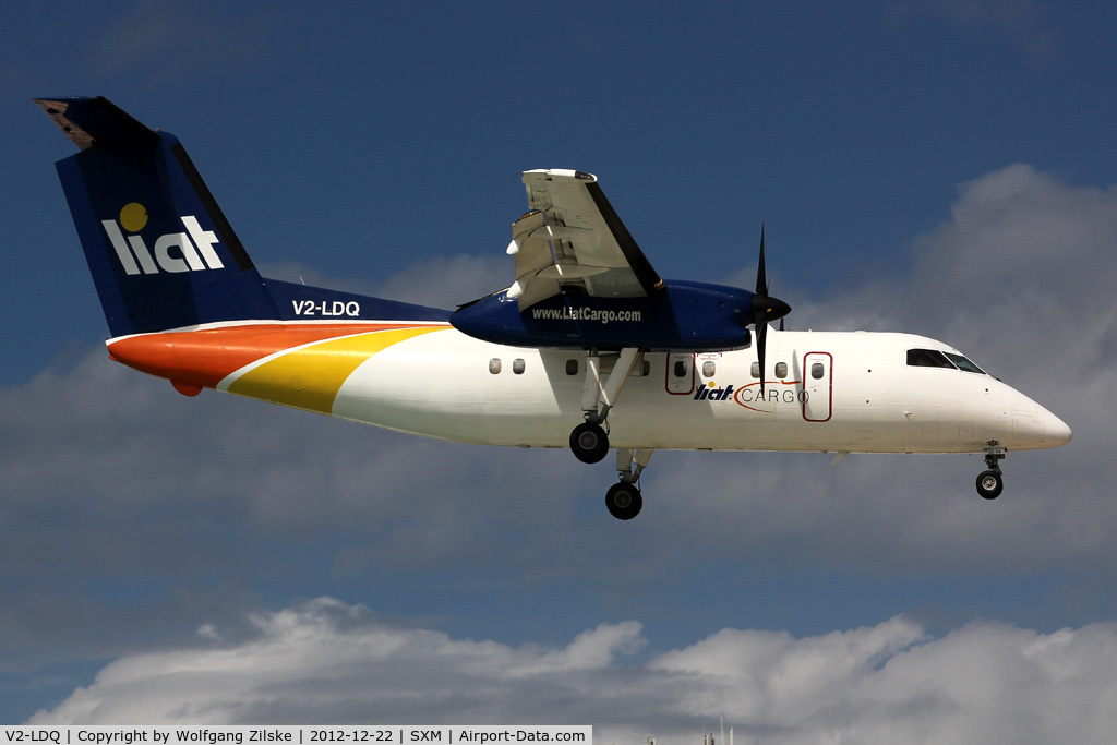 V2-LDQ, 1988 De Havilland Canada DHC-8-102 Dash 8 C/N 113, visitor