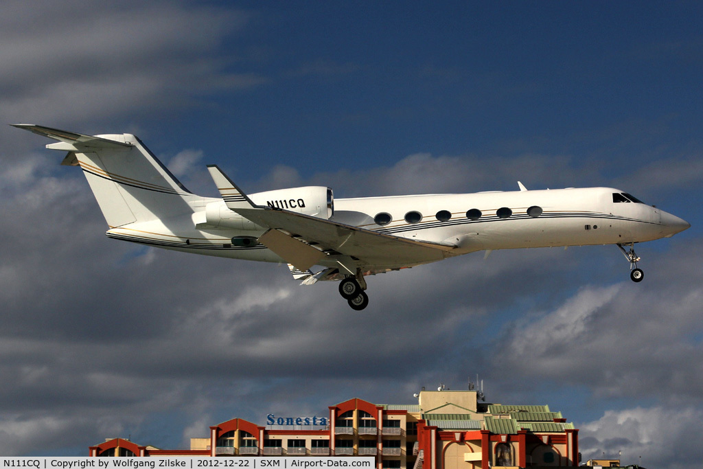 N111CQ, 2004 Gulfstream Aerospace GIV-X (G450) C/N 4006, visitor