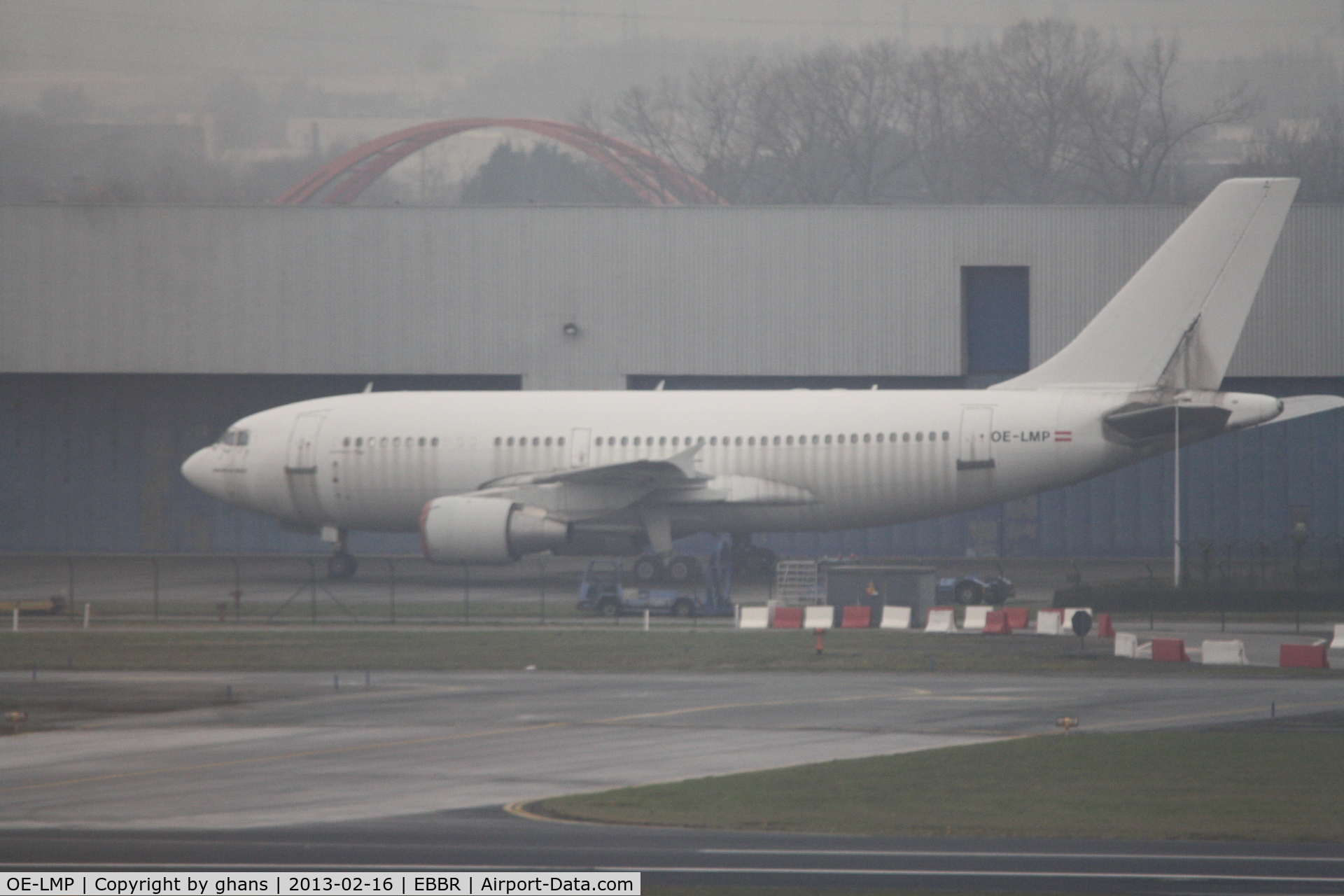 OE-LMP, 1985 Airbus A310-322 C/N 410, All white