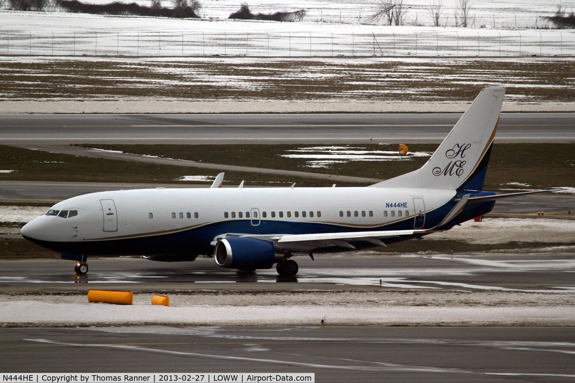 N444HE, 1987 Boeing 737-300 C/N 23800, Boeing 737
