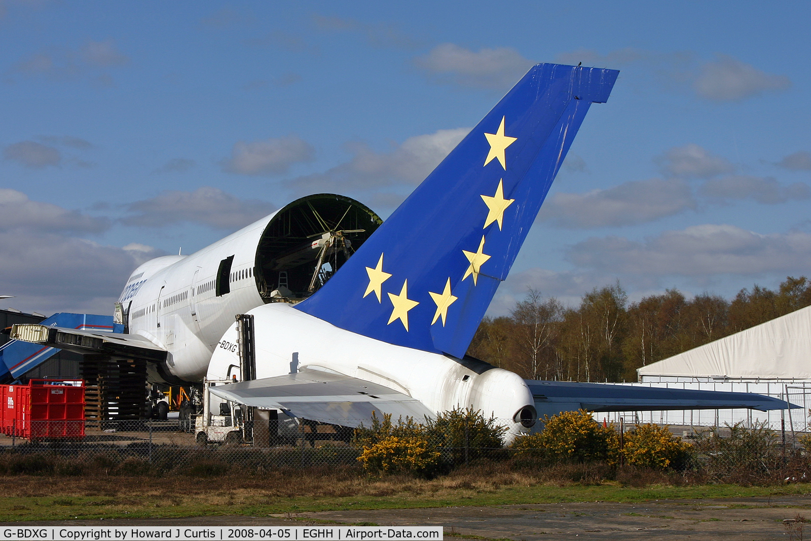 G-BDXG, 1977 Boeing 747-236B C/N 21536, European Aviation. Tail off and scrapping under way.