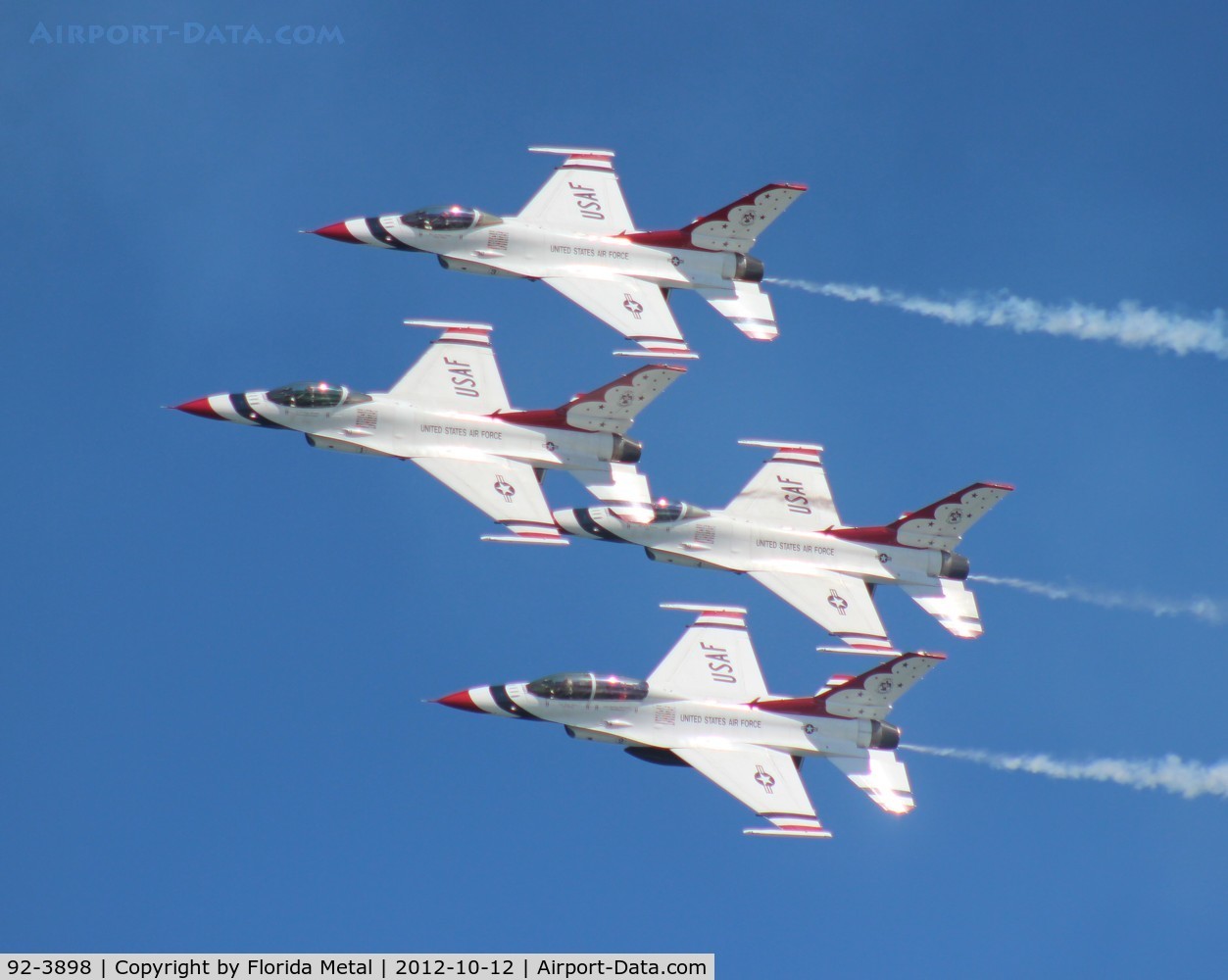 92-3898, General Dynamics F-16CJ Fighting Falcon C/N CC-140, Thunderbirds over Daytona Beach