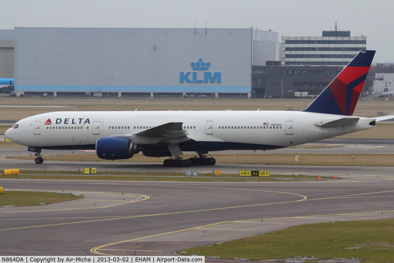 N864DA, 1999 Boeing 777-232 C/N 29736, Delta Air Lines