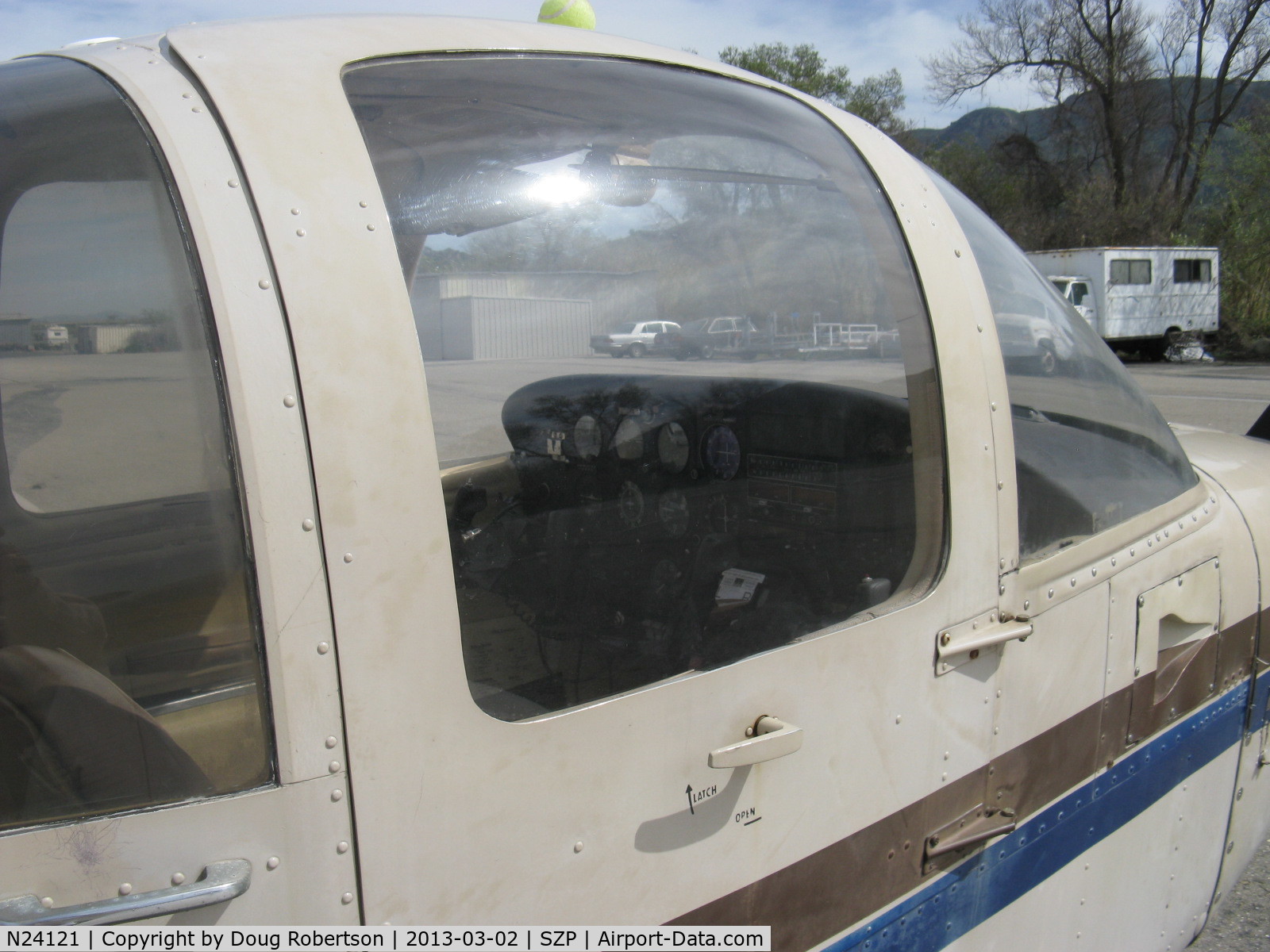 N24121, 1979 Piper PA-38-112 Tomahawk C/N 38-79A1087, 1979 Piper PA-38-112 TOMAHAWK, Lycoming O-235 112 Hp, panel