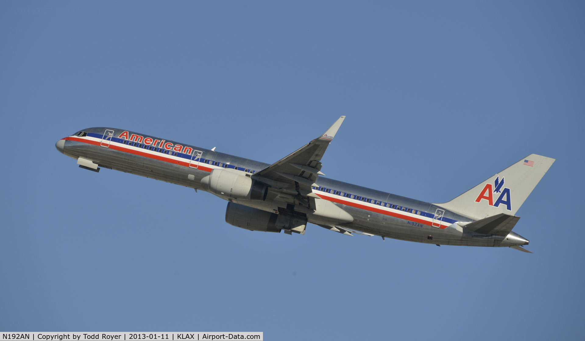 N192AN, 2001 Boeing 757-223 C/N 32386, Departing LAX