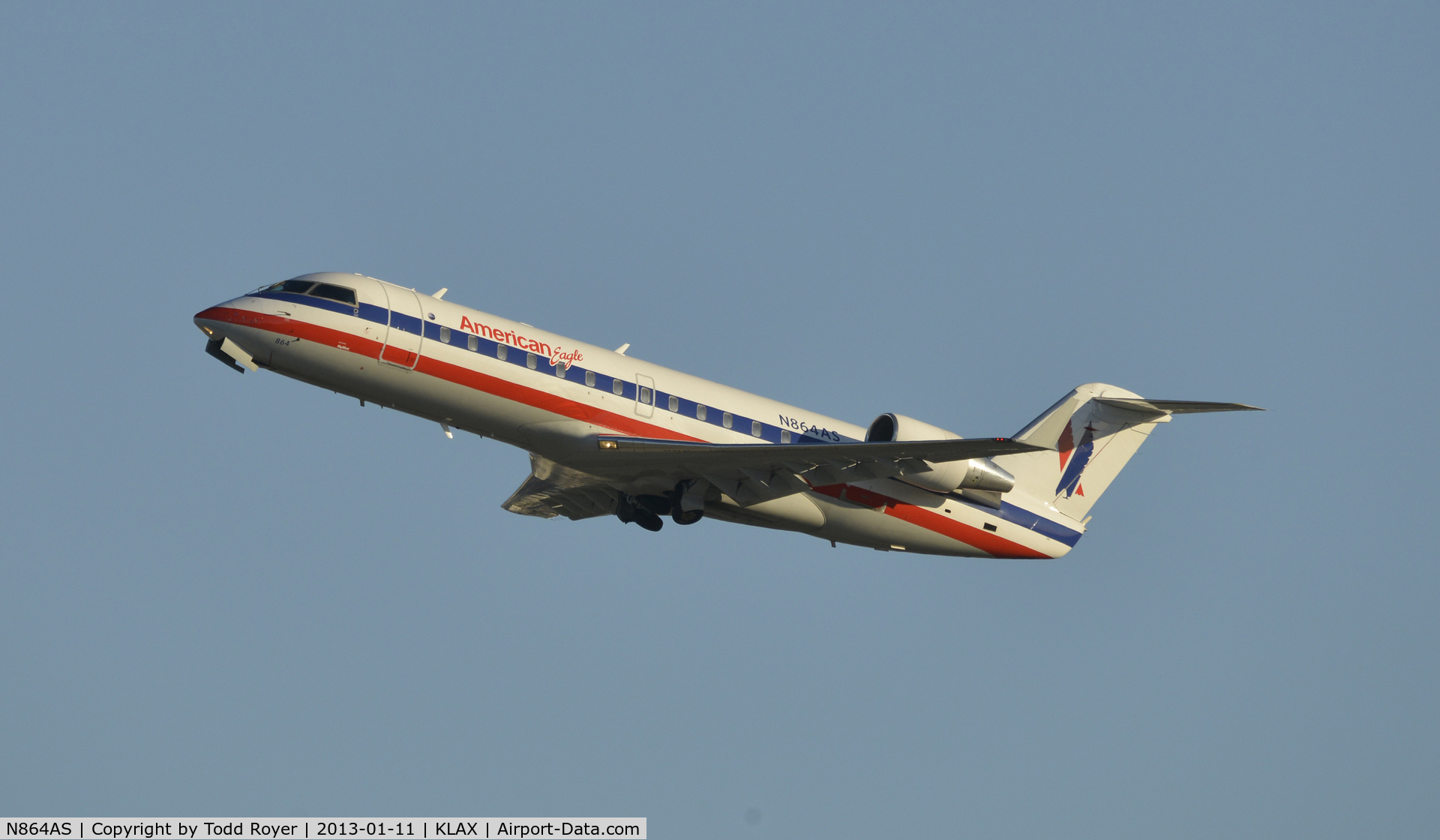 N864AS, 2001 Bombardier CRJ-200ER (CL-600-2B19) C/N 7502, Departing LAX