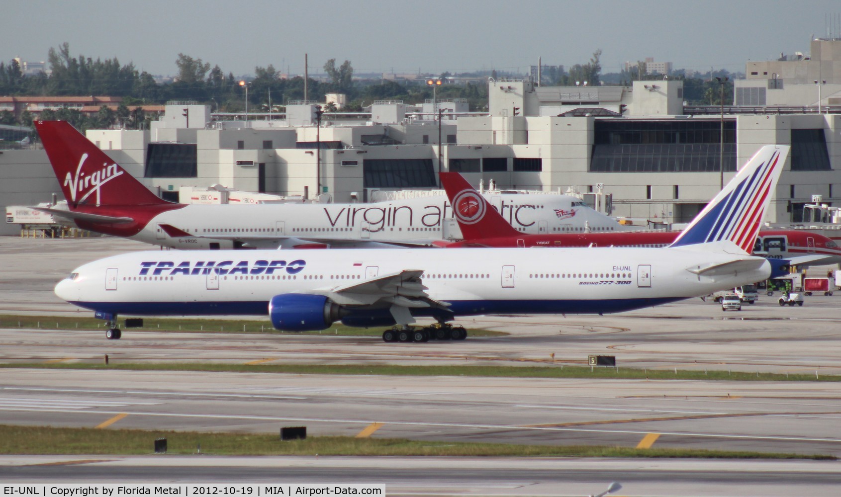 EI-UNL, 1998 Boeing 777-312 C/N 28515, Transaero 777-300