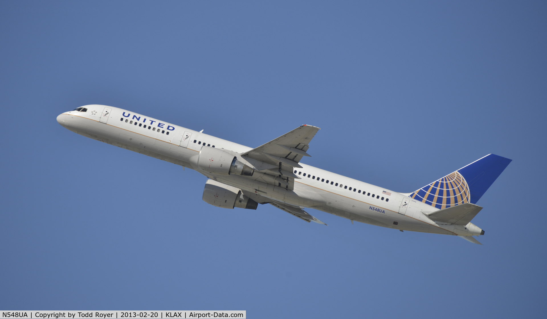 N548UA, 1992 Boeing 757-222 C/N 25396, Departing LAX