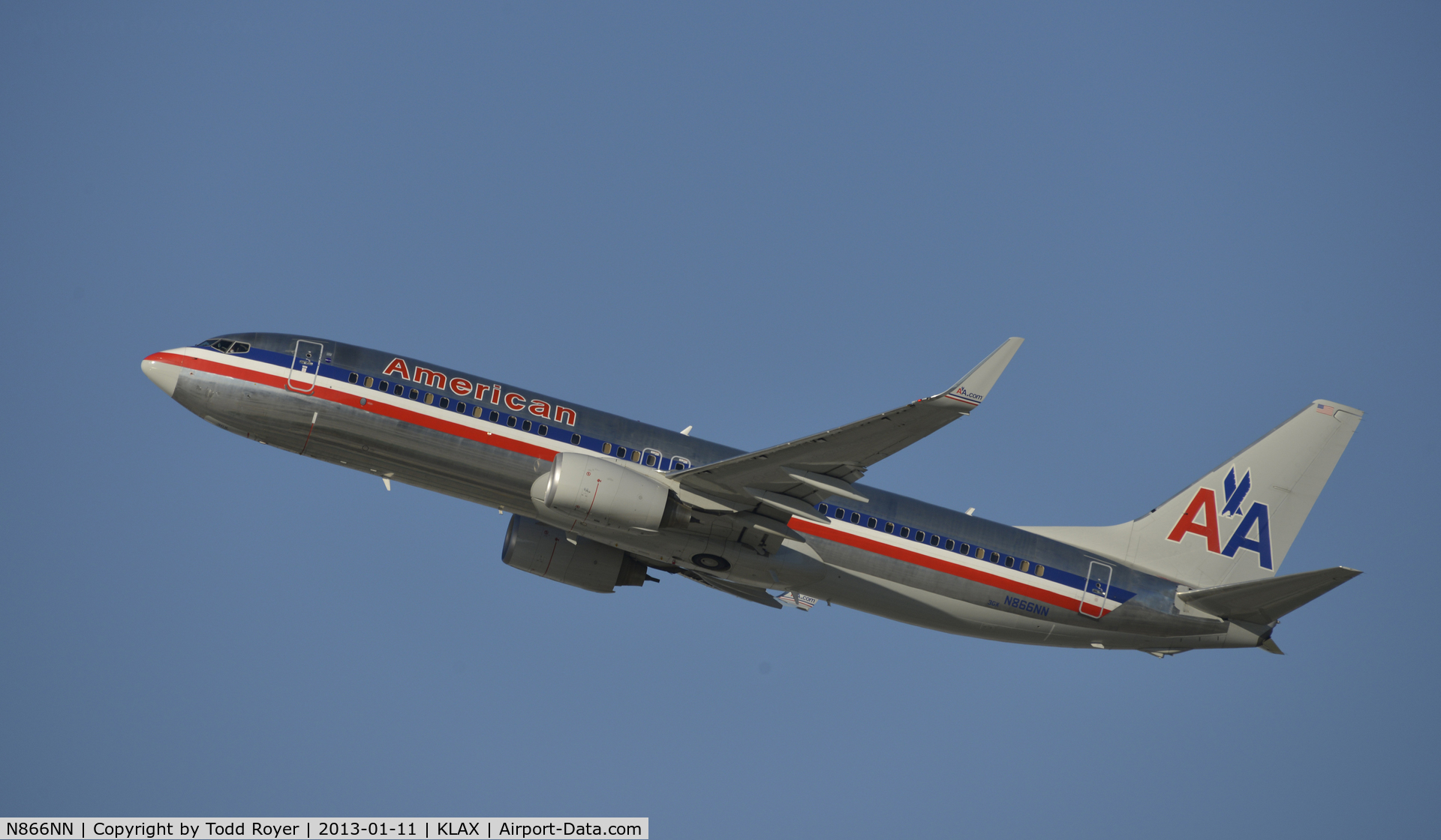 N866NN, 2010 Boeing 737-823 C/N 40584, Departing LAX