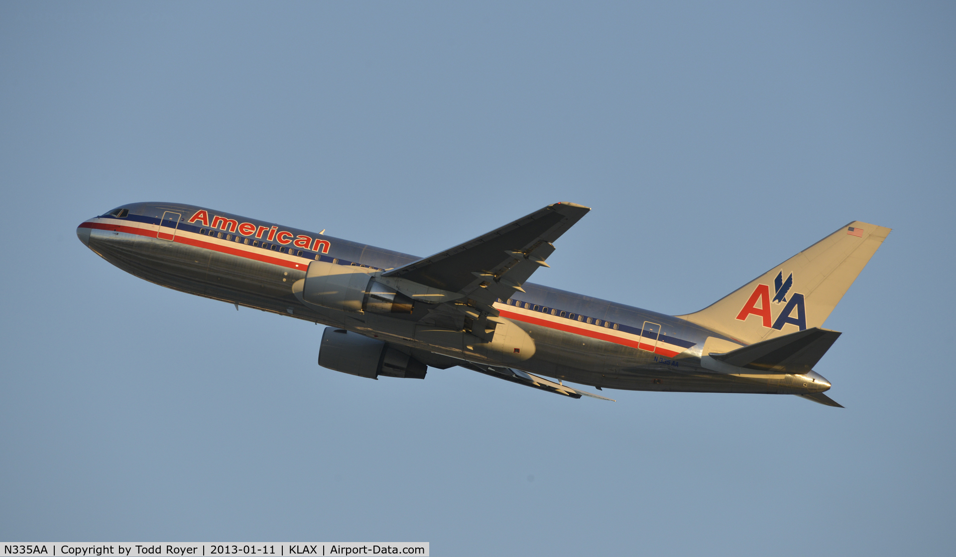 N335AA, 1987 Boeing 767-223 C/N 22333, Departing LAX