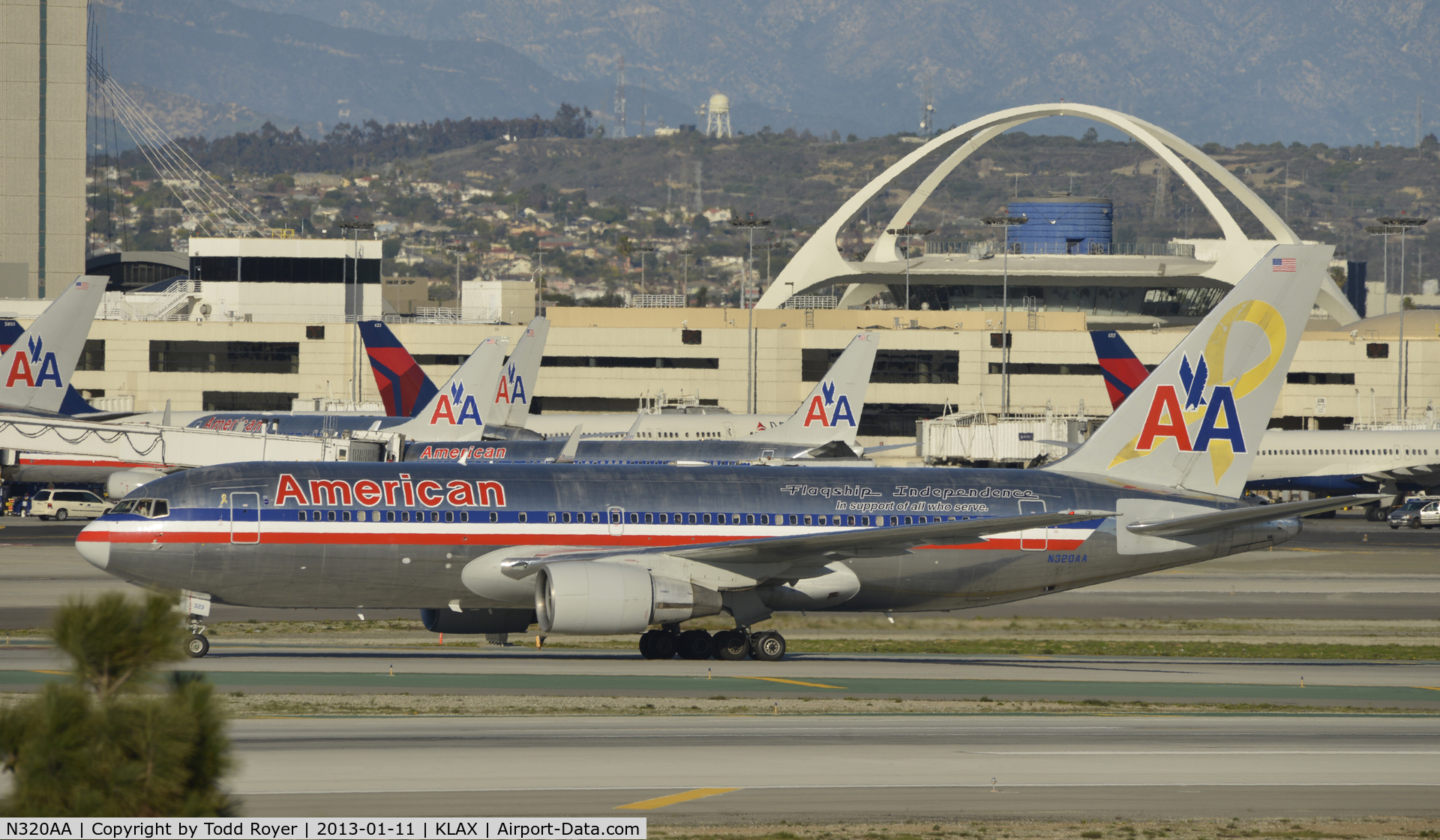 N320AA, 1985 Boeing 767-223 C/N 22321, Arrived at LAX on 25L